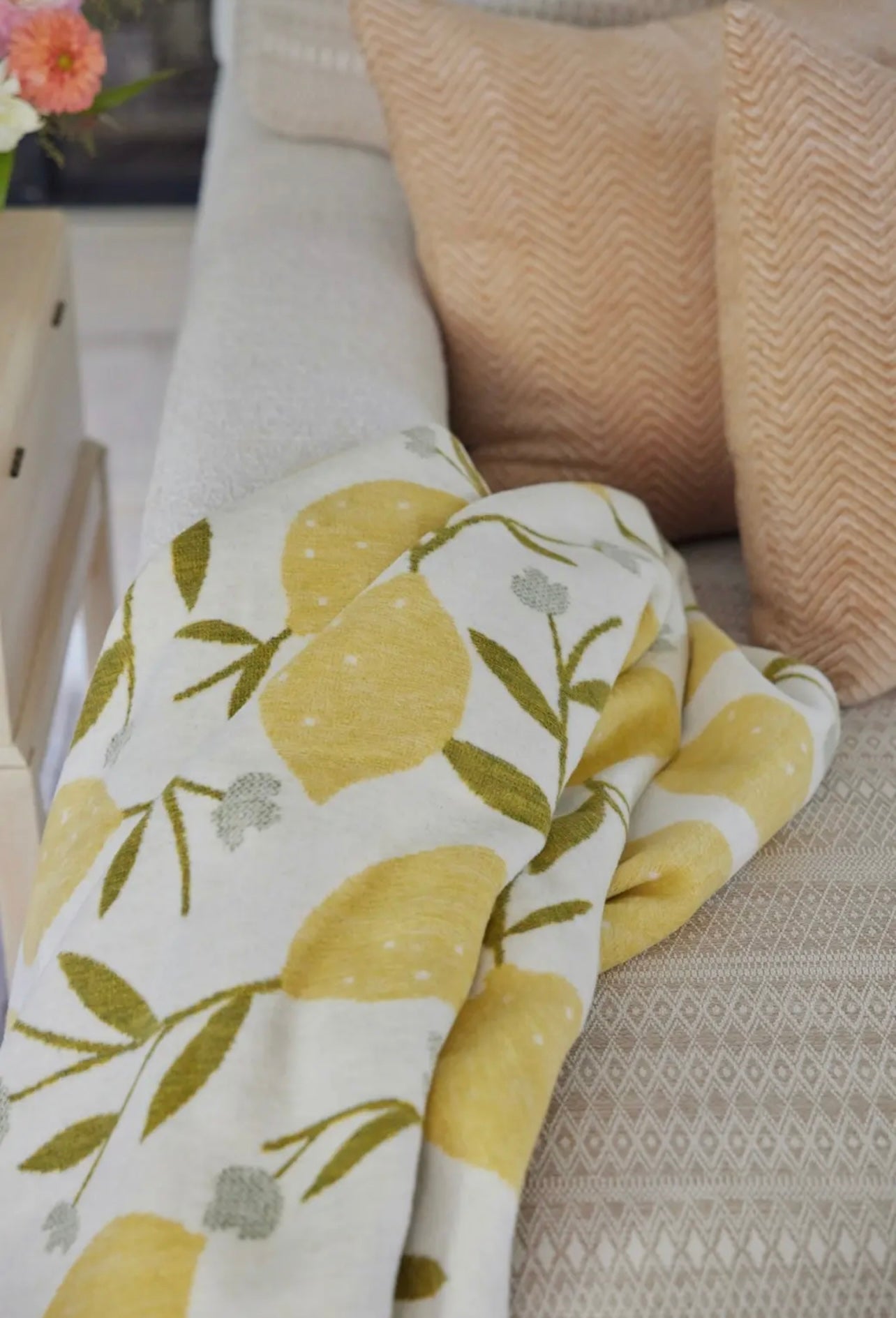 Lemon Blossoms Blanket - Chappywrap