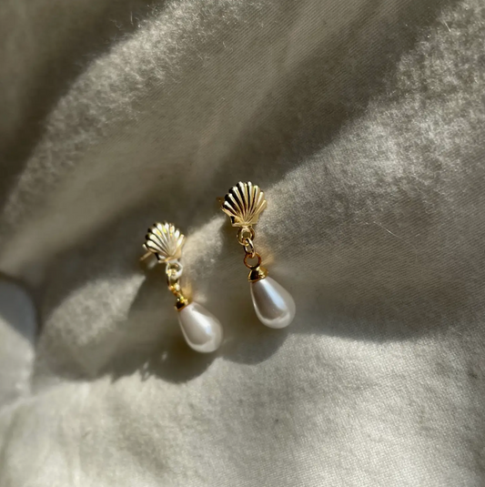 14k Gold Filled Shell Pearl Earrings- TWO SIZES - House of Au.