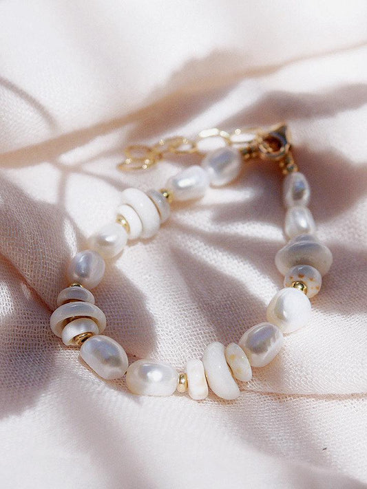 Gold Puka Shell Pearl Bracelet - Maka - Ke Aloha Jewelry
